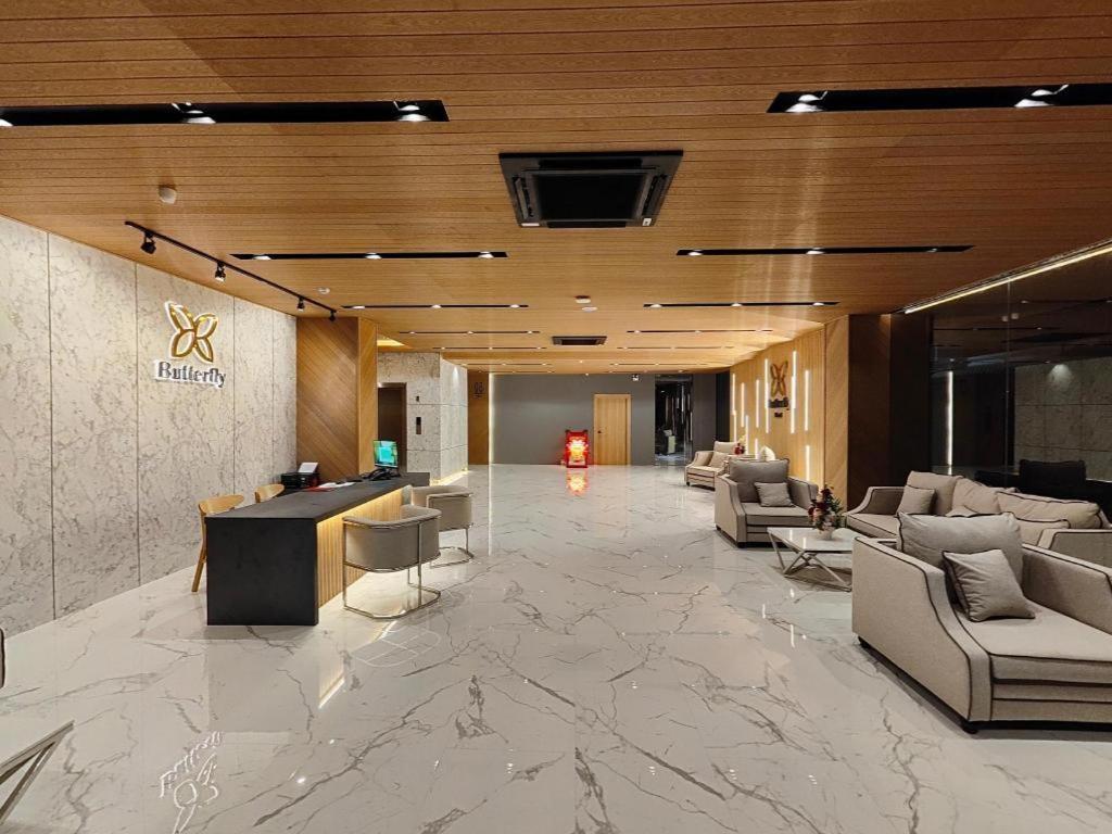 Butterfly Hotel Betong Ban Komo Sip Paet Экстерьер фото